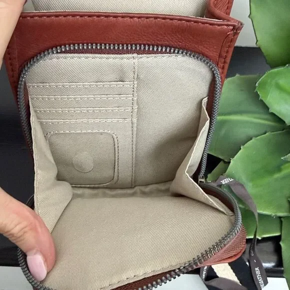 American Leather Co genuine leather crossbody shoulder purse neutral like new - Picture 9 of 11